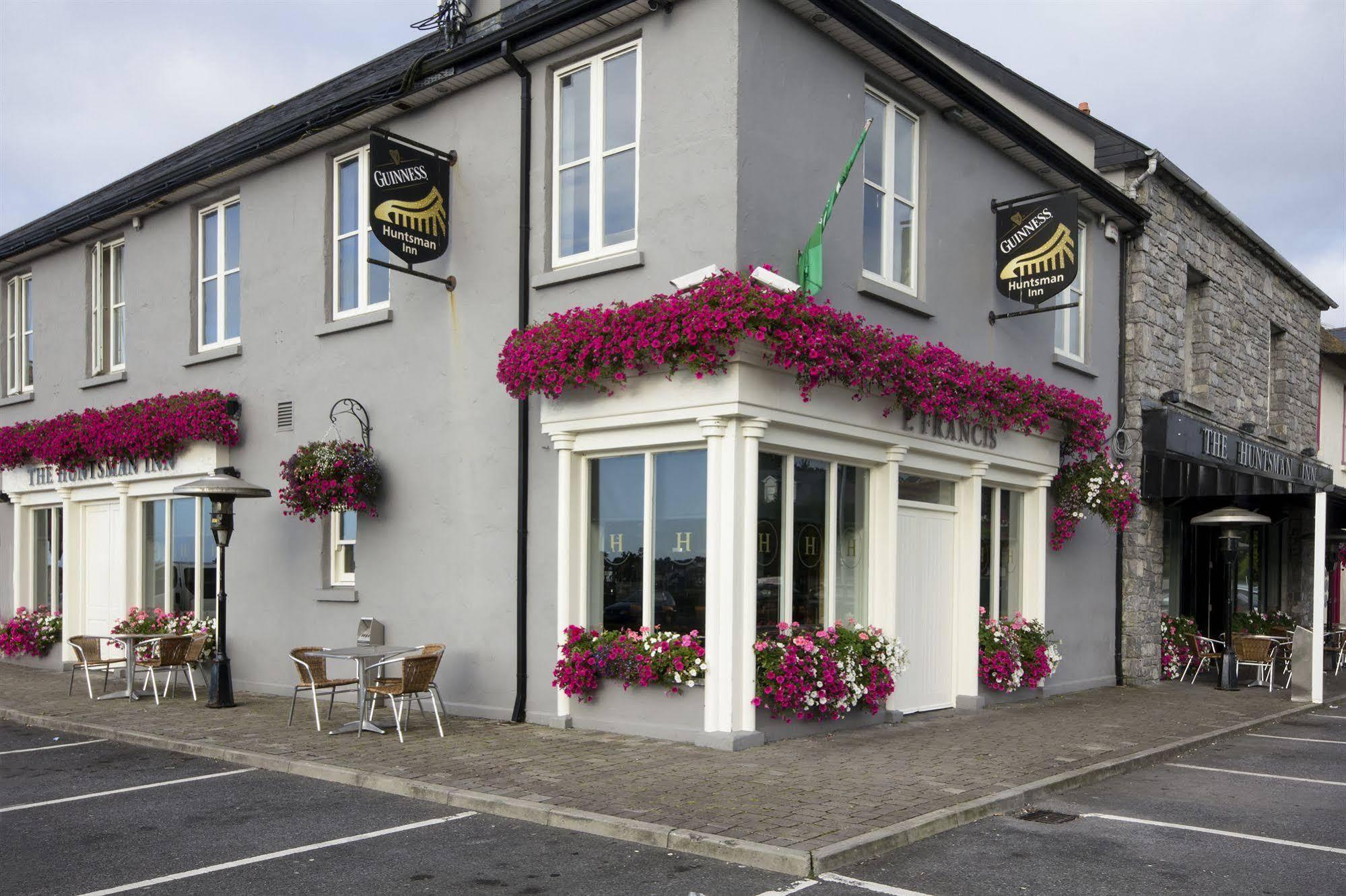 The Huntsman Inn Galway Exterior foto